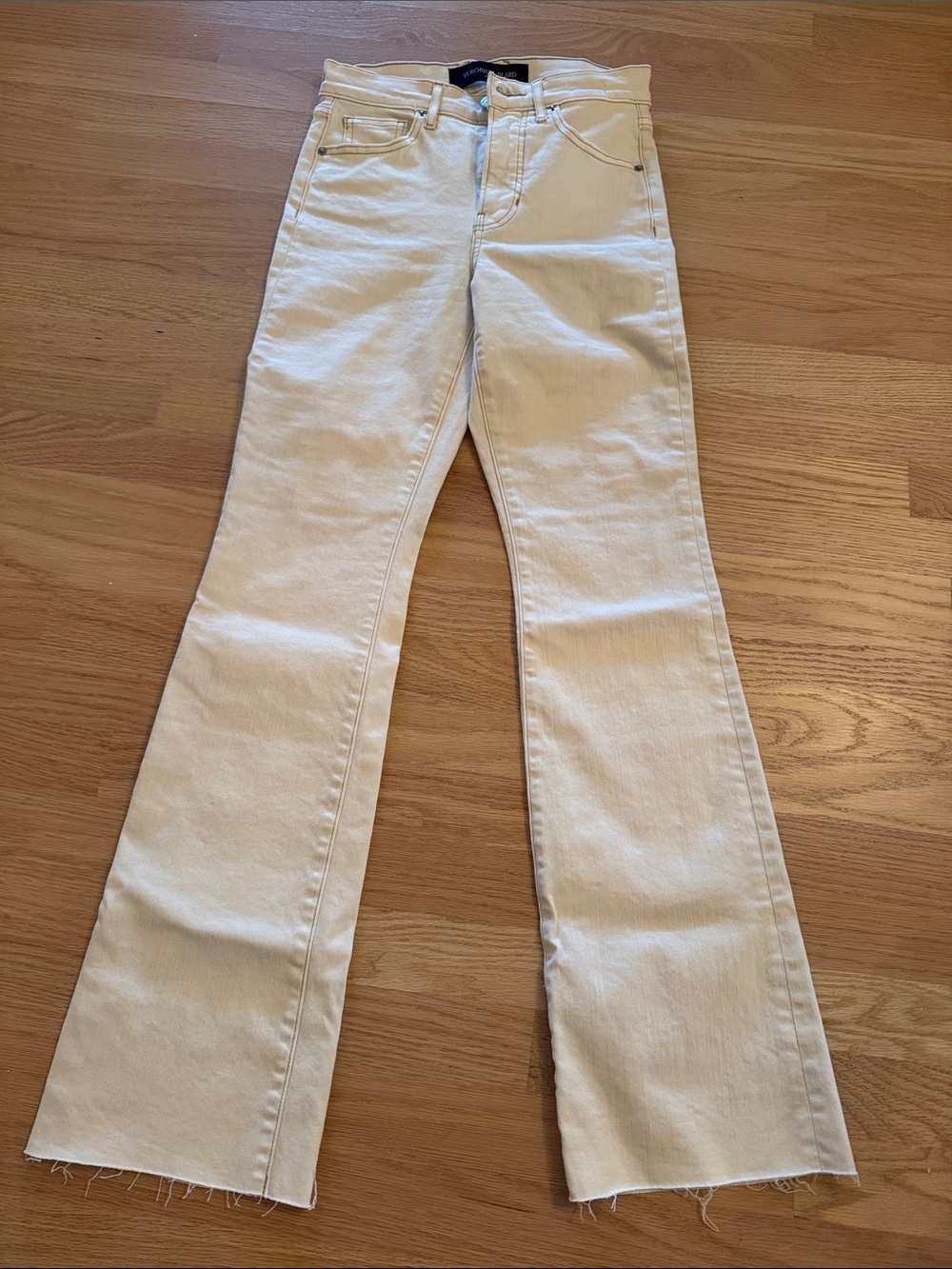 NWOT Veronica Beard Cameron Flare Jeans